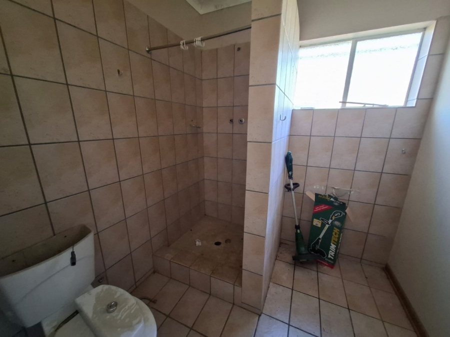 11 Bedroom Property for Sale in Universitas Free State